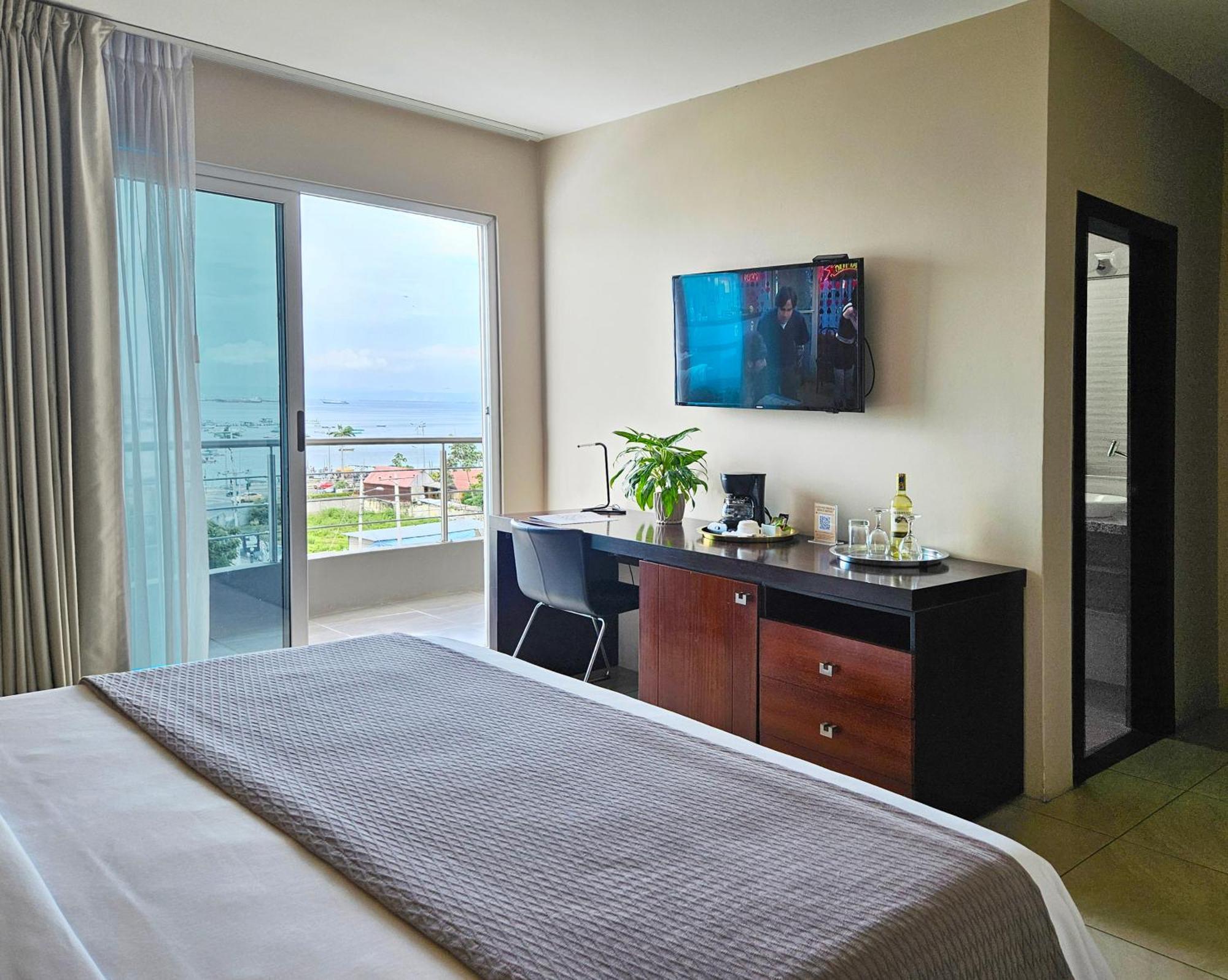 Hotel Perla Spondylus 만타 외부 사진