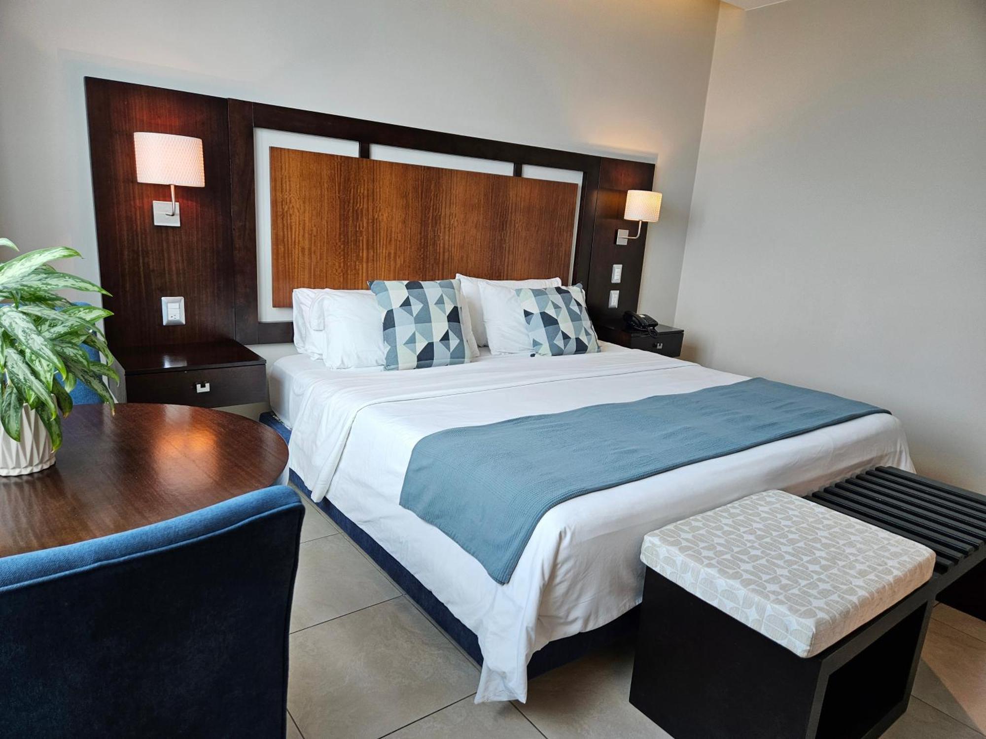 Hotel Perla Spondylus 만타 외부 사진