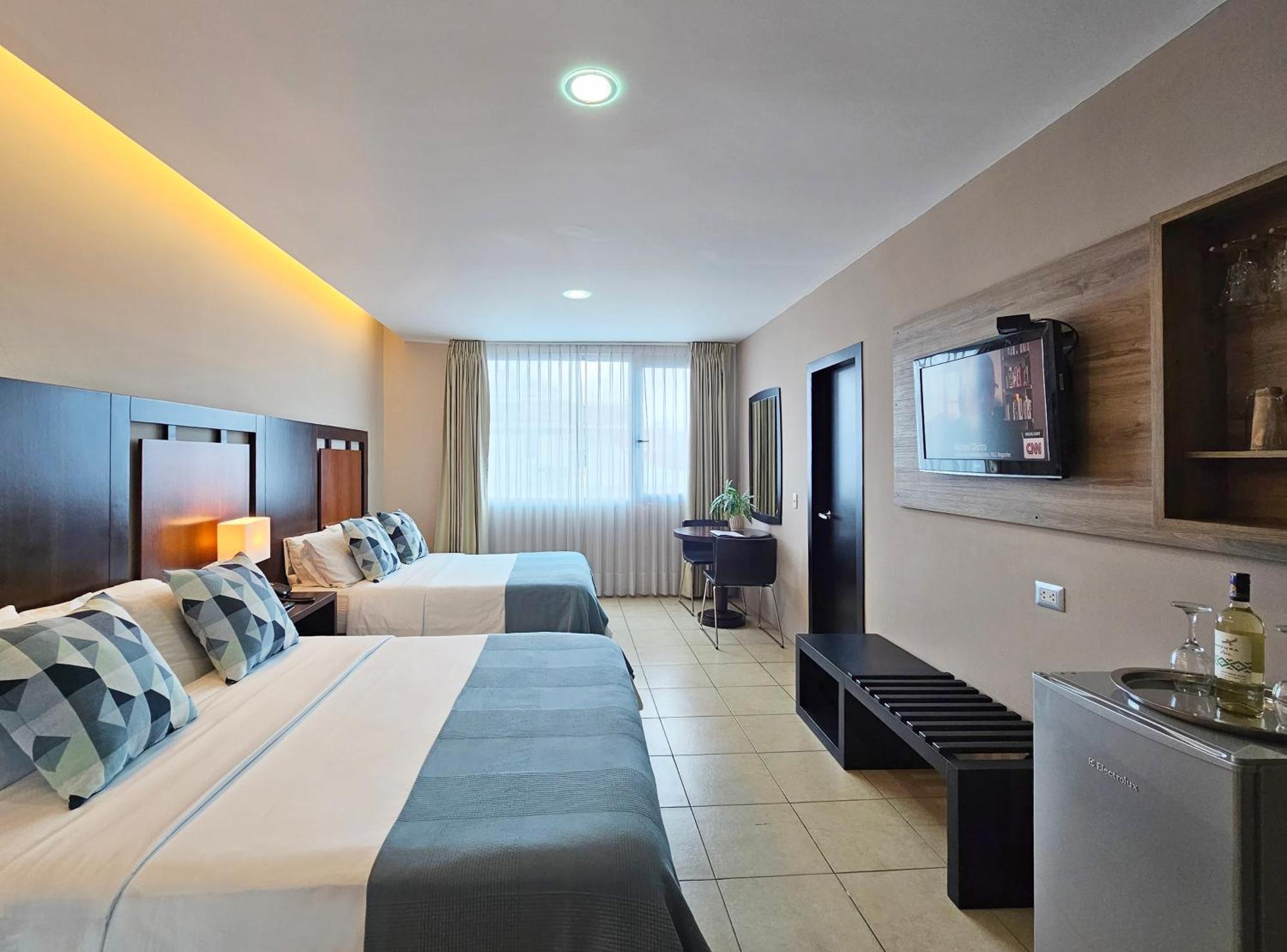 Hotel Perla Spondylus 만타 외부 사진
