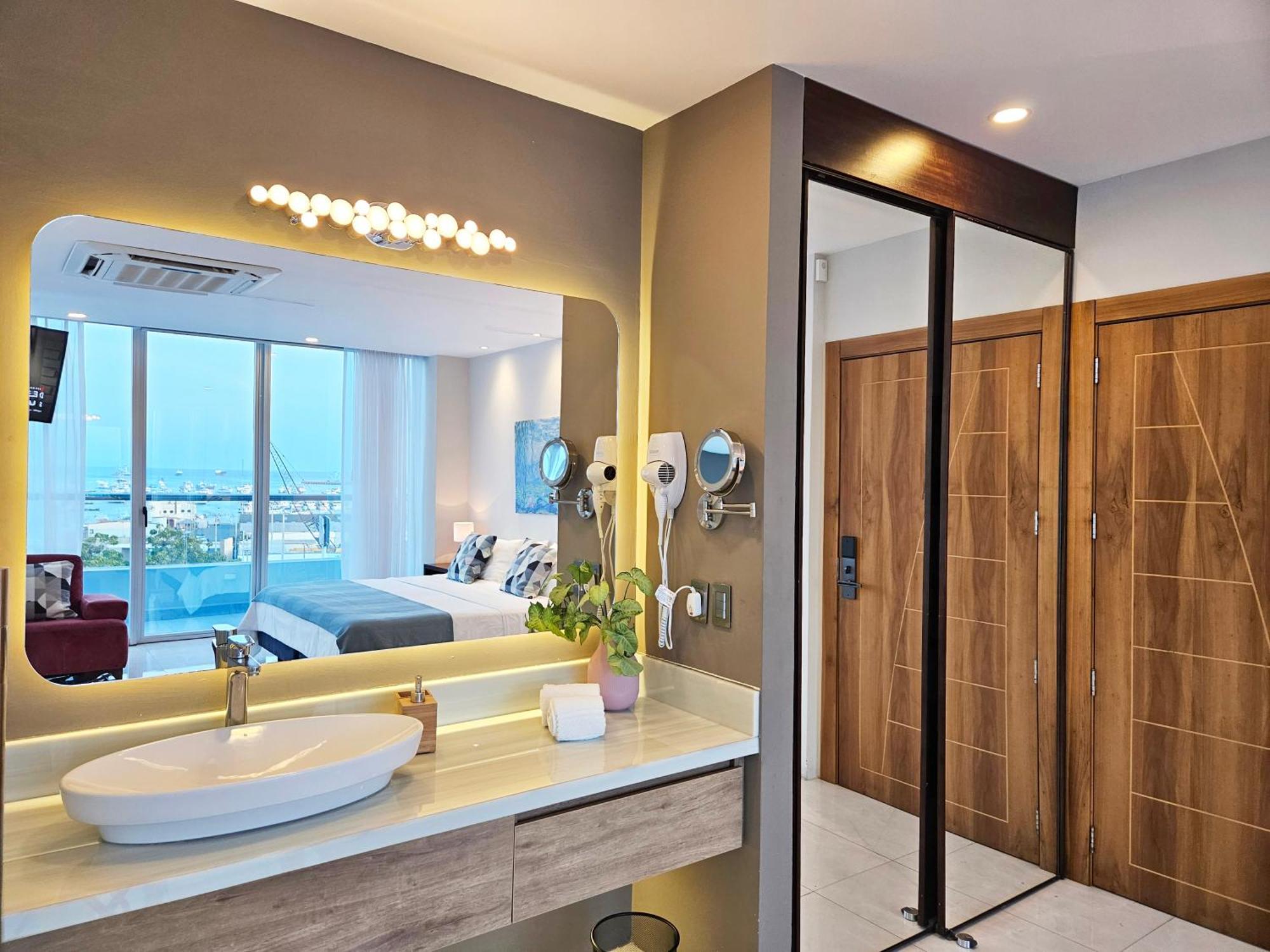 Hotel Perla Spondylus 만타 외부 사진